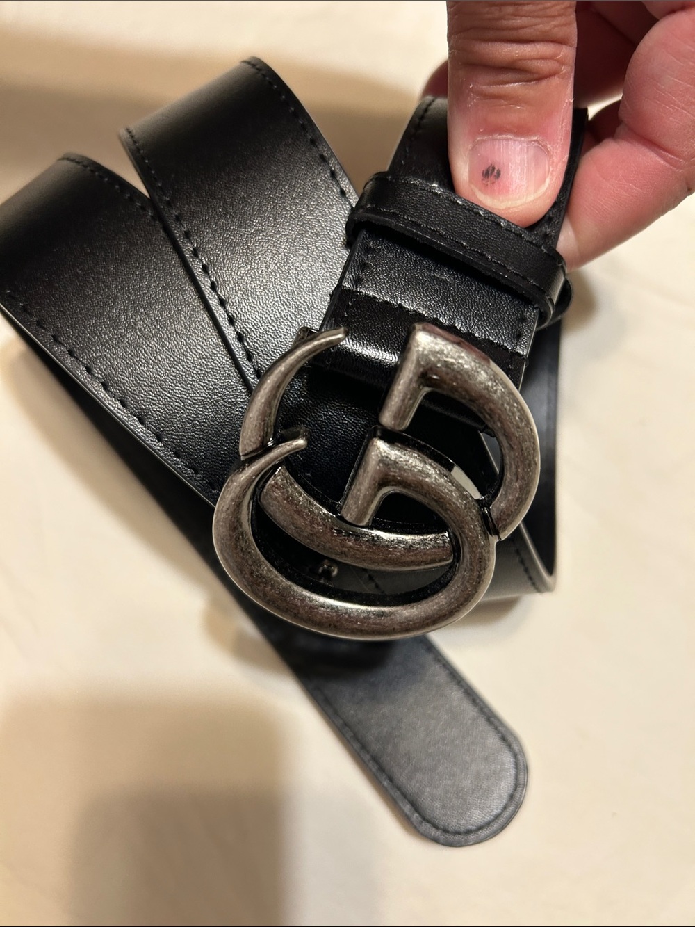 Gucci Black Leather Belt with Double G Silver-Tone Buckle - Picture 6 of 8